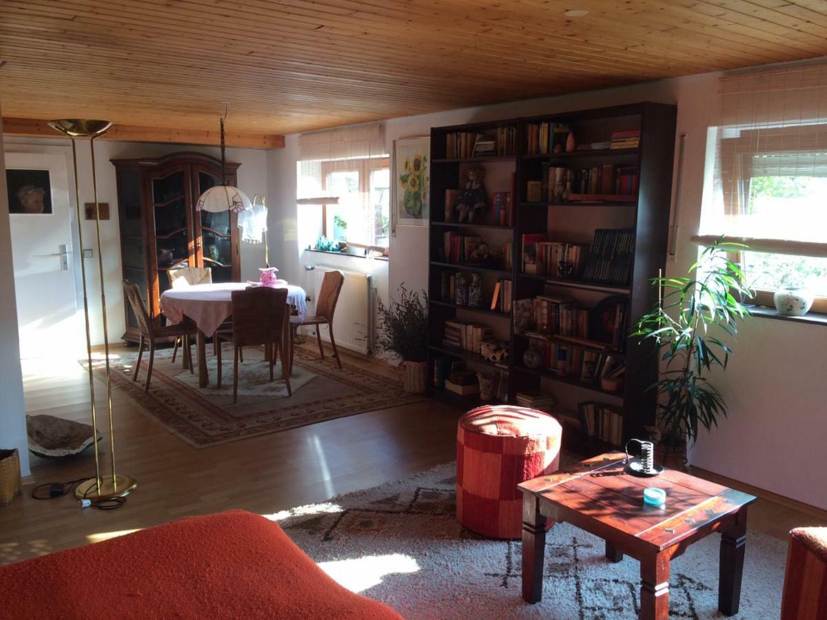 schones Zimmer in Gimmeldingen/ Konigsbach Neustadt an der Weinstraße Exterior foto
